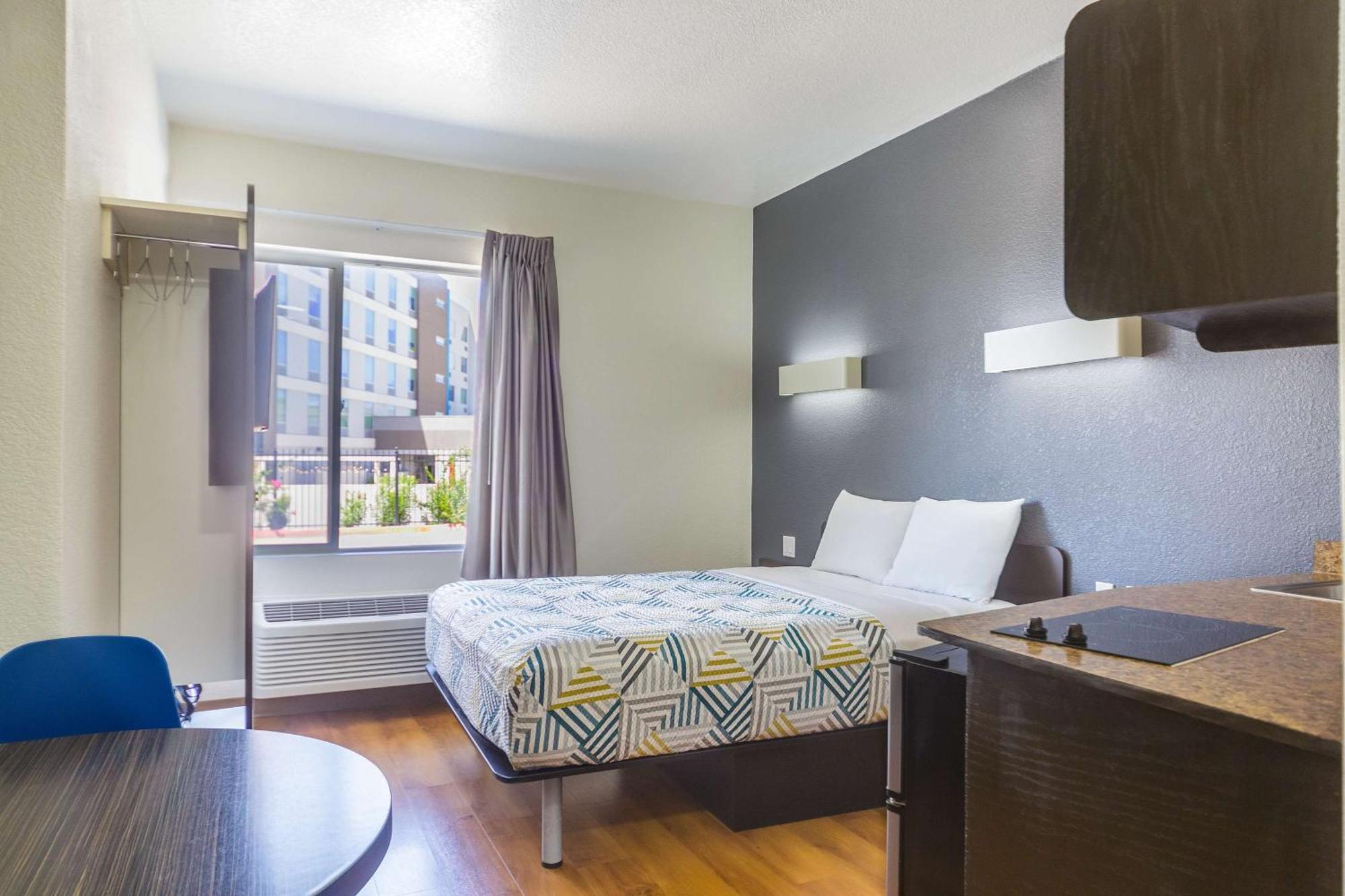 6-laredo, Tx - Airport Hotel